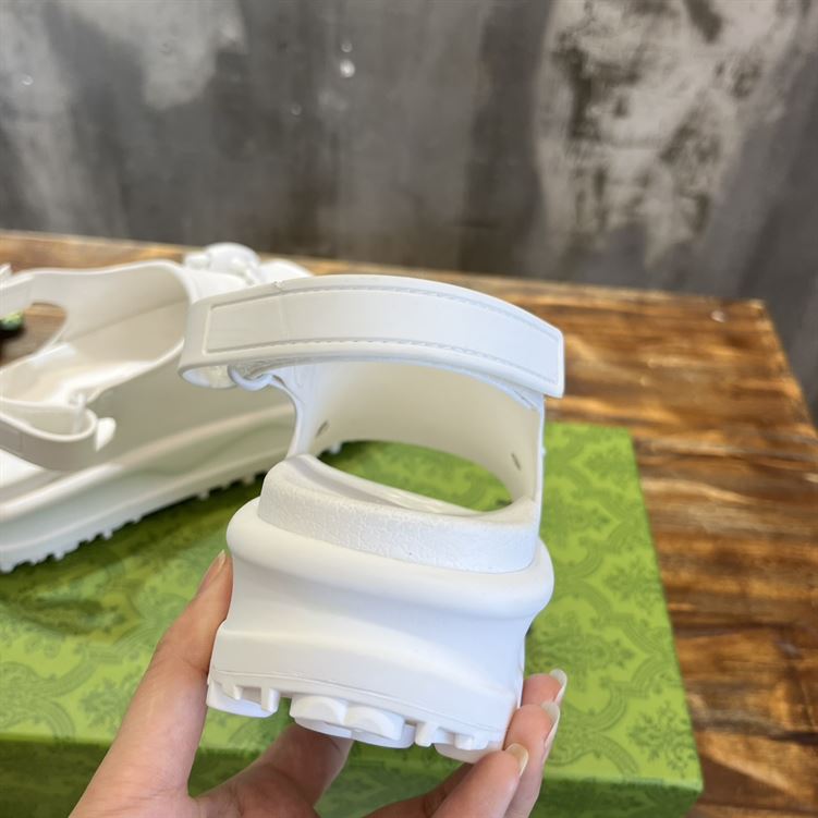 GUCCI WOMEN’S HORSEBIT FLATFORM SANDAL WHITE RUBBER – GSL017