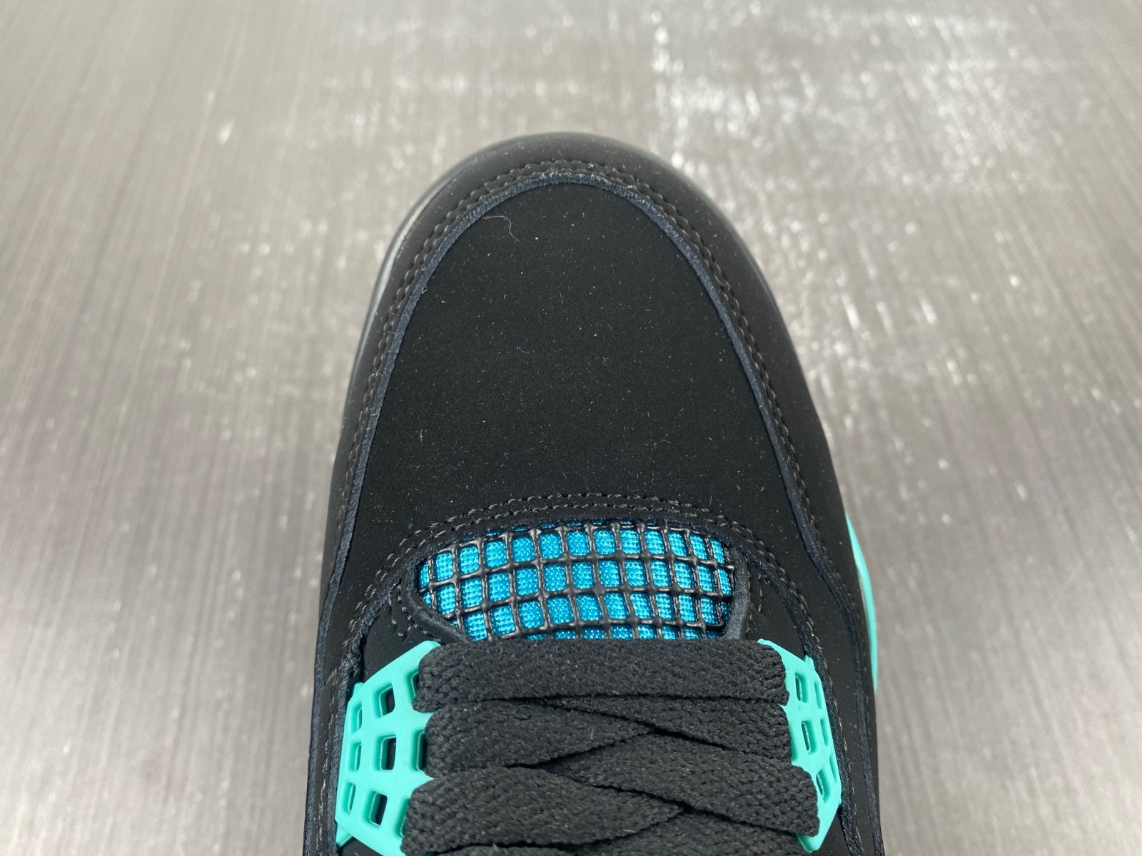 Air Jordan 4 Retro Coral Blue