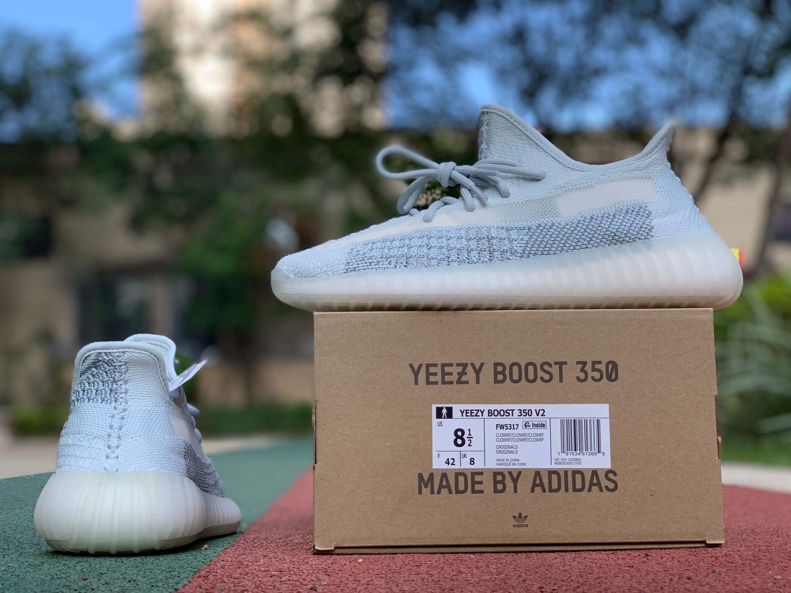 Adidas Yeezy Boost 350 V2 Cloud White