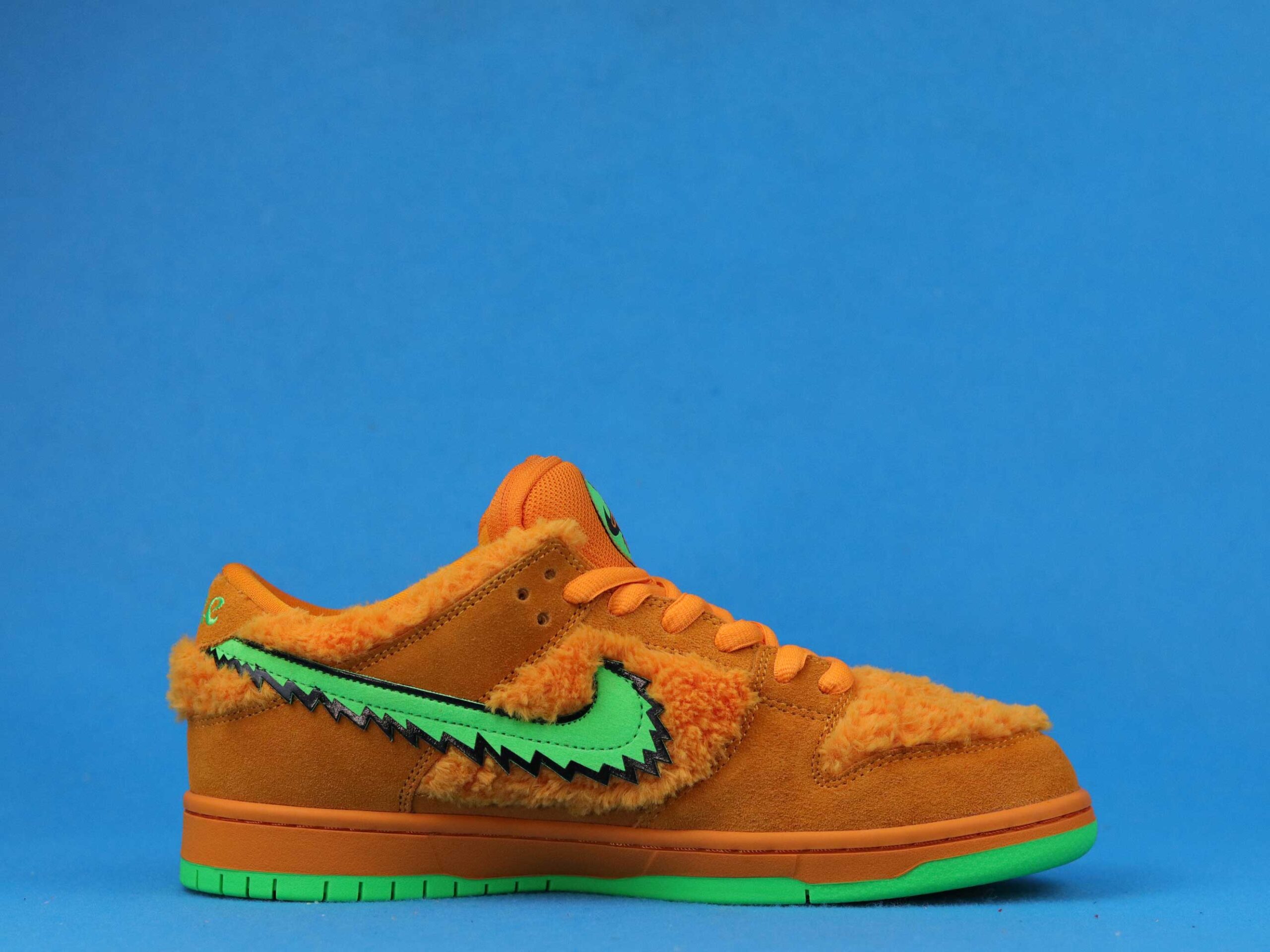 Nike SB Dunk Low Grateful Dead Bears Orange
