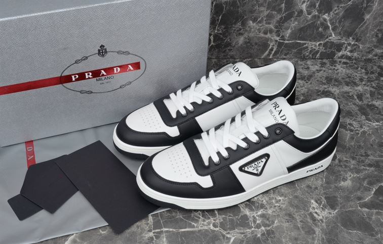 PRADA DOWNTOWN LEATHER SNEAKERS – PRS069