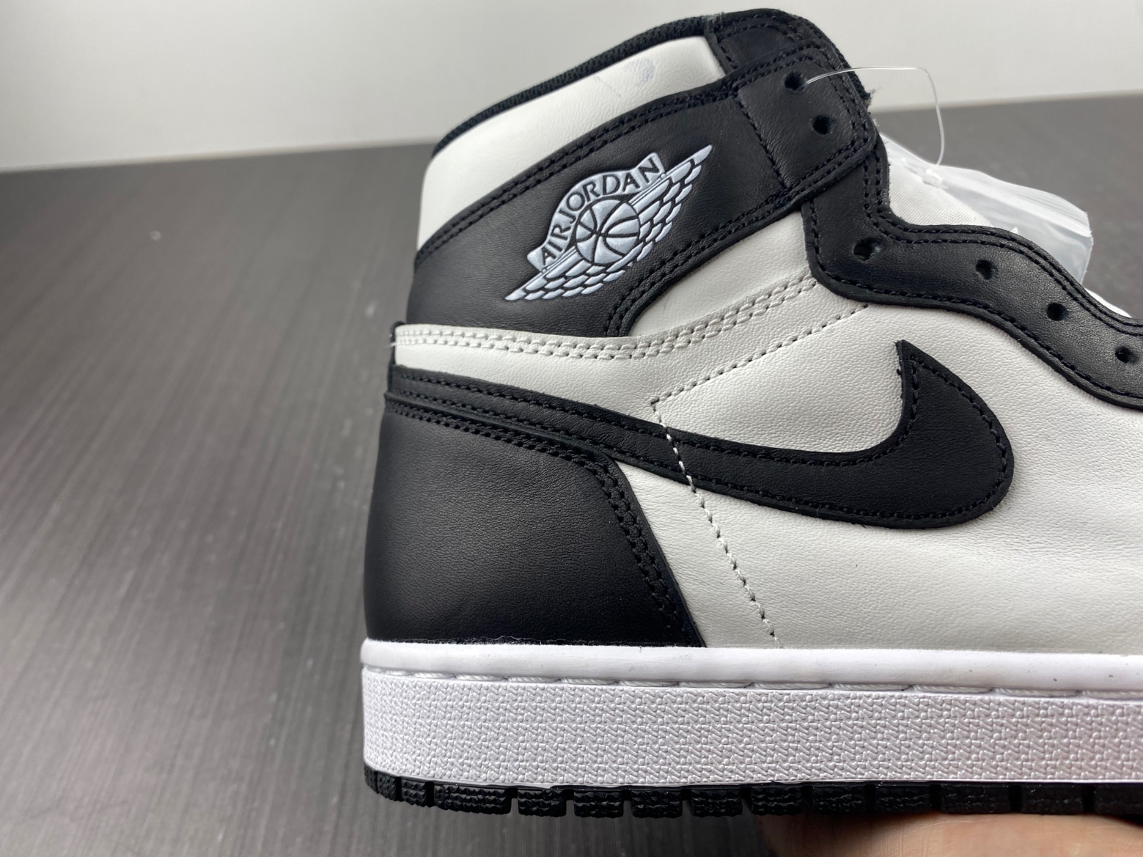 Air Jordan 1 Retro High ’85 OG ‘Black White’