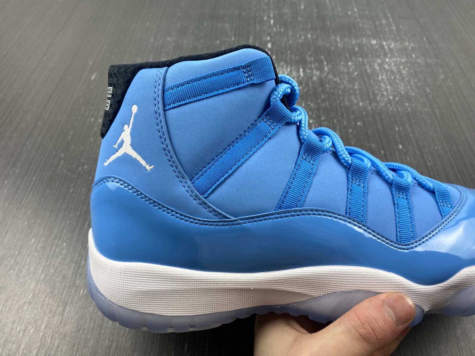Air Jordan 11 Retro ‘Pantone’