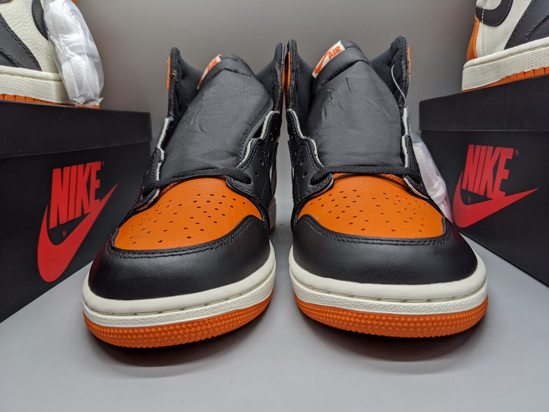 air Jordan 1 Retro Shattered Backboard