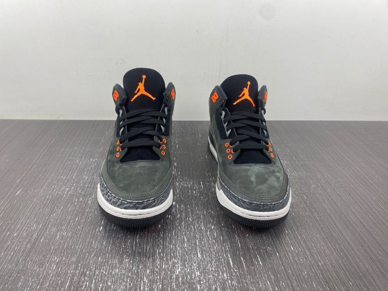 Jordan 3 Retro Fear Pack (2023)