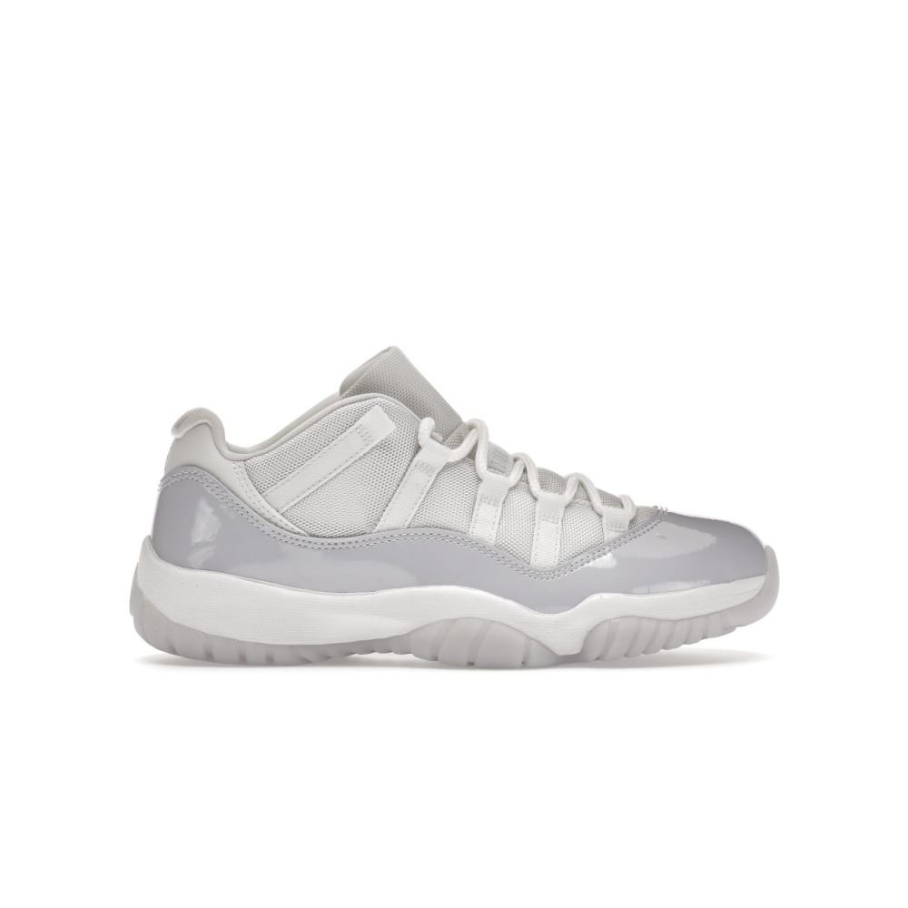 Jordan 11 Retro Low, Pure Violet