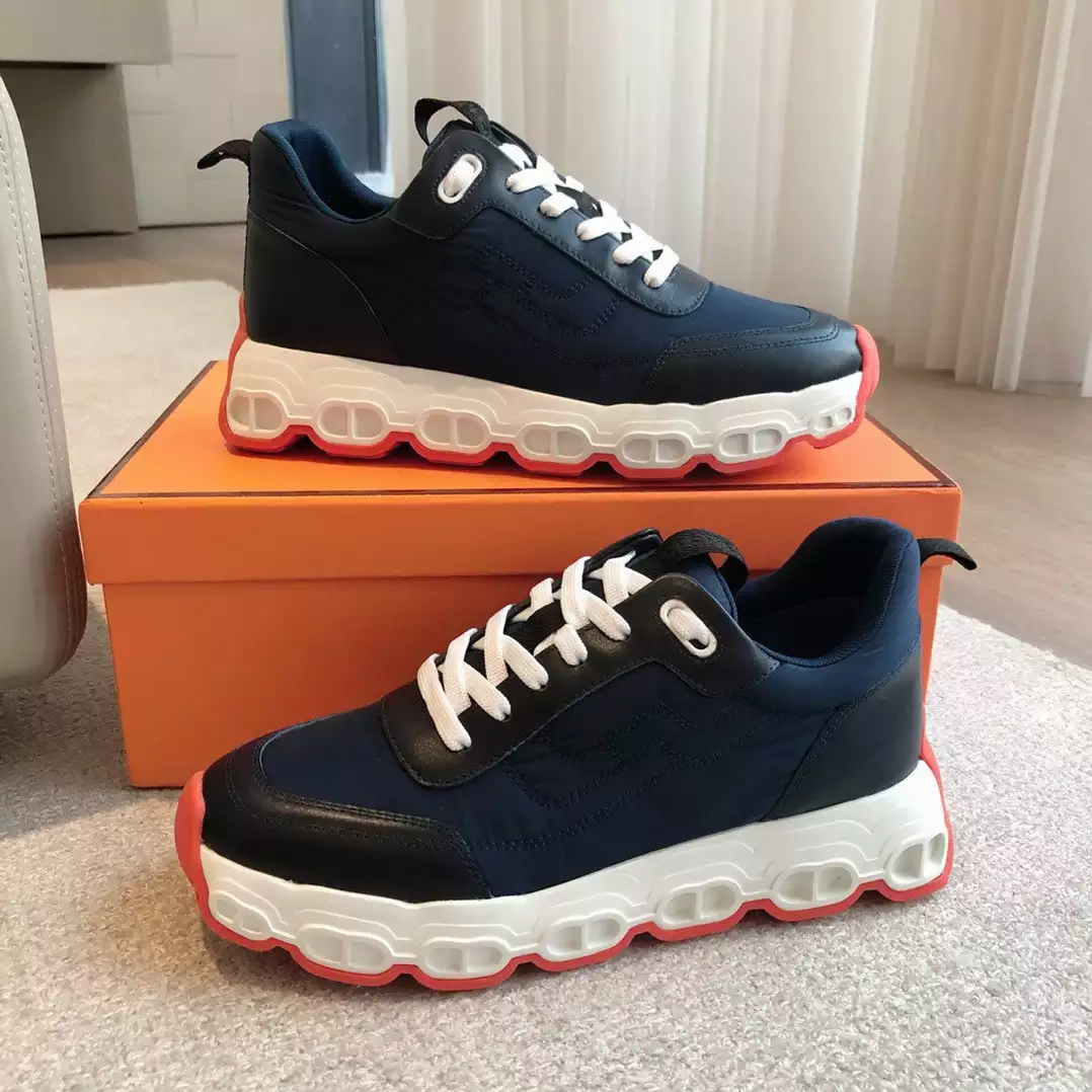 Hermes Men’s Impulse Sneakers in Navy Fabric and Leather – HM010