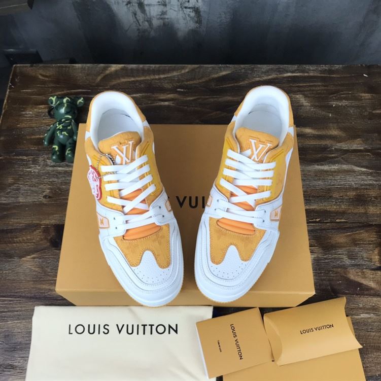 LOUIS VUITTON TRAINER SNEAKER – LVS033
