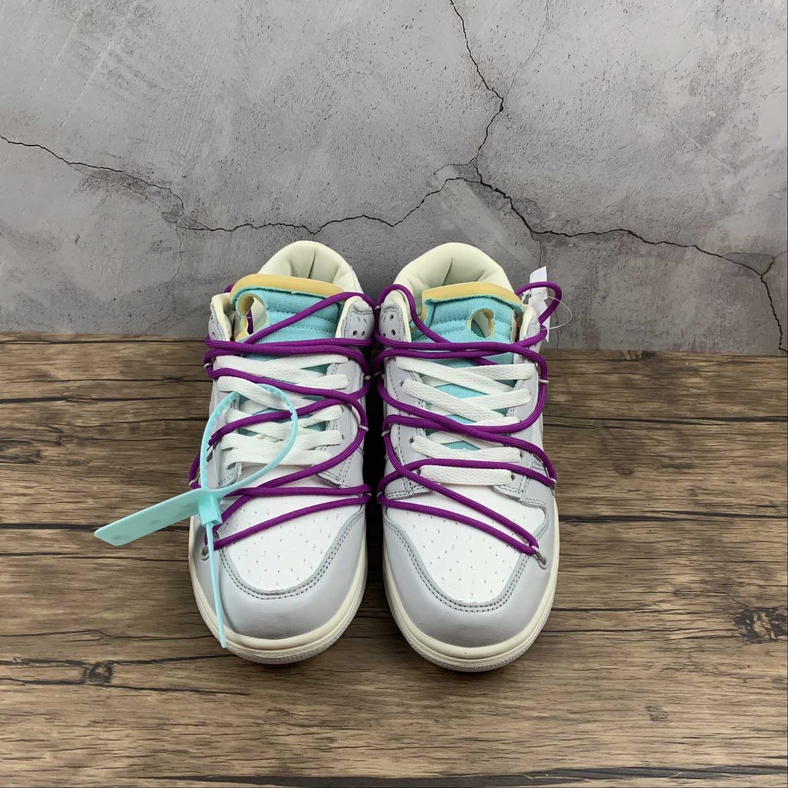 Off White Nike Dunk Low Lot 21