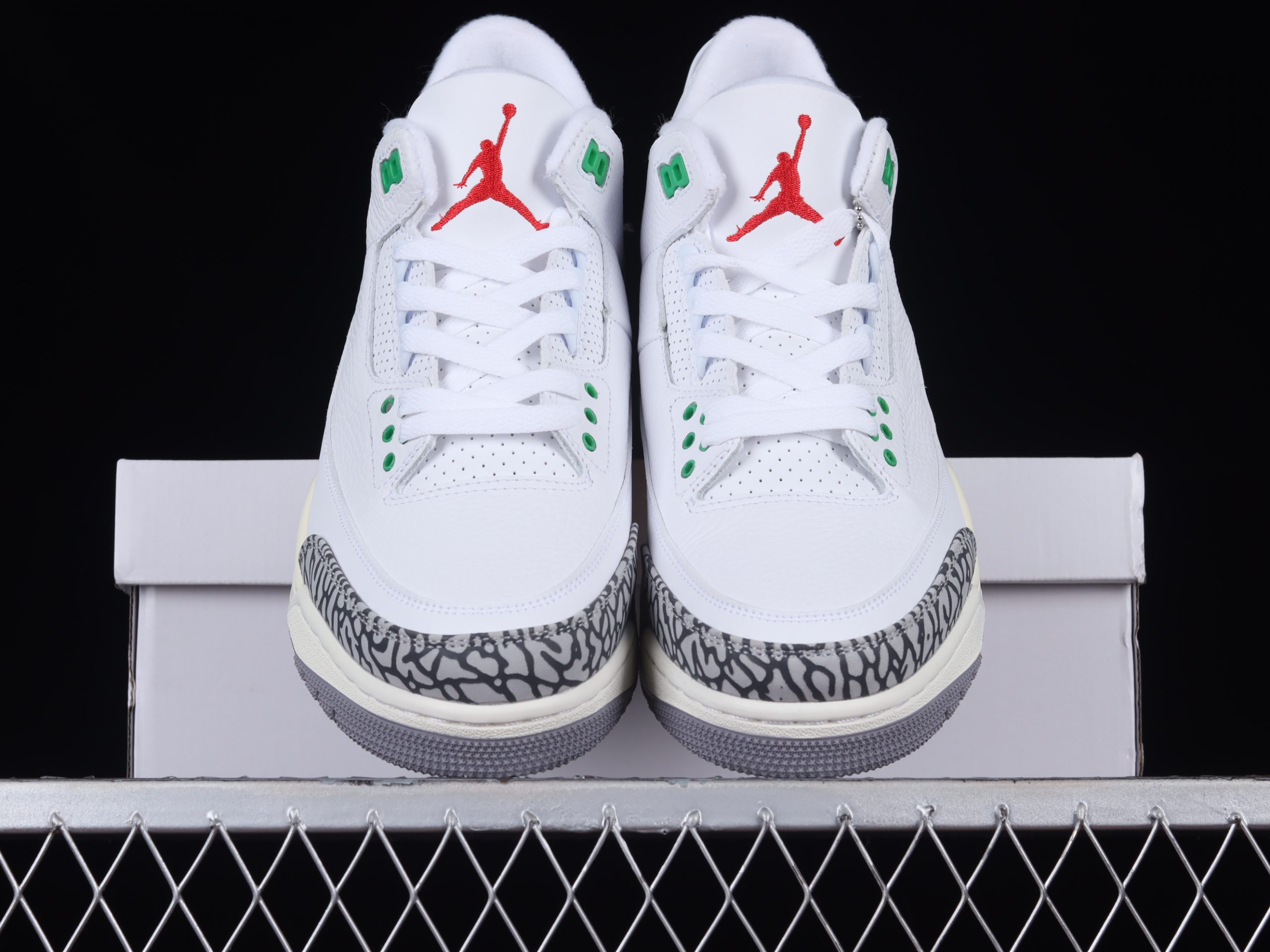 Air Jordan 3 Retro Lucky Green
