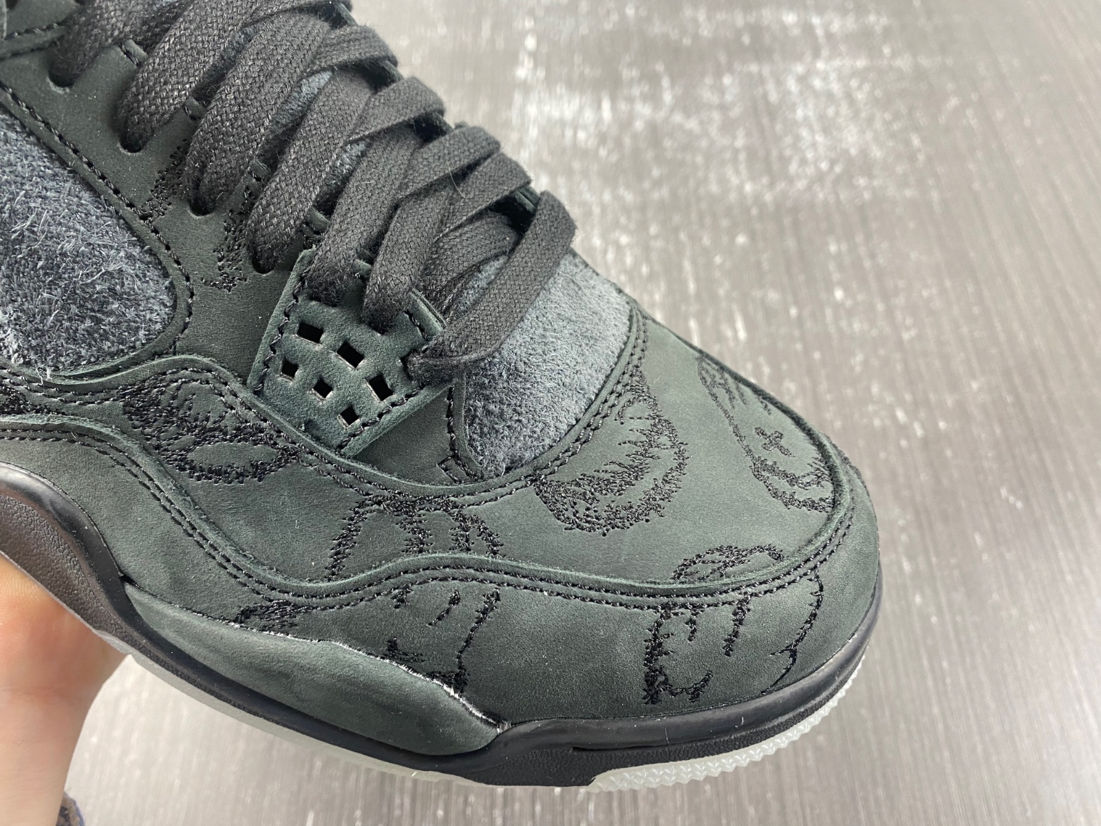 Jordan 4 Retro Kaws Black