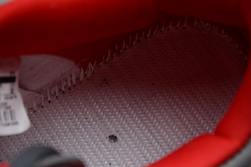 Nike SB Dunk Low Staple NYC Pigeon