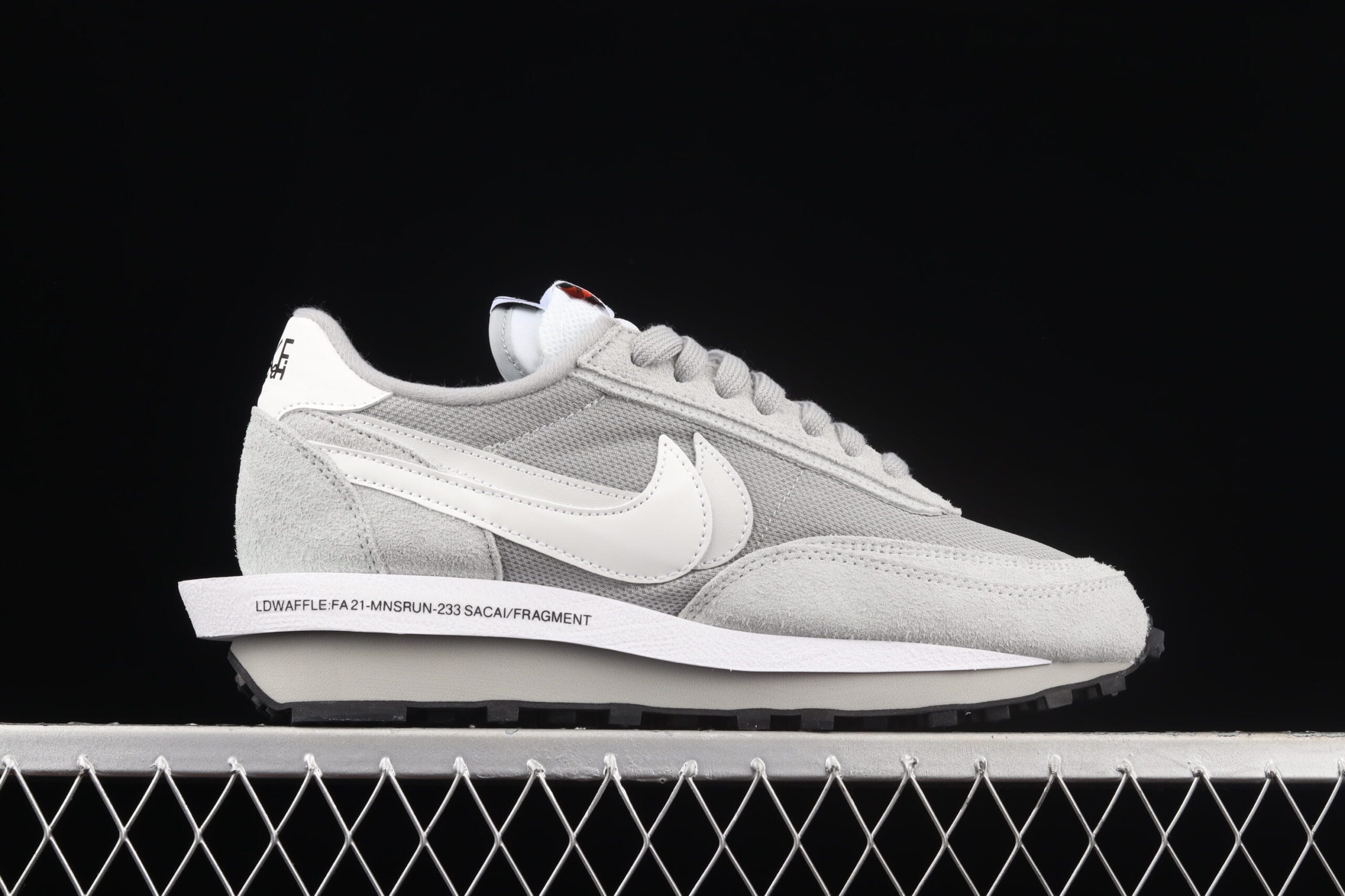Nike LD Waffle SF, Sacai Fragment Grey
