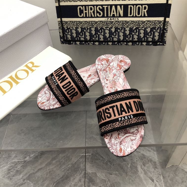 DIOR DWAY SLIDE – DS018