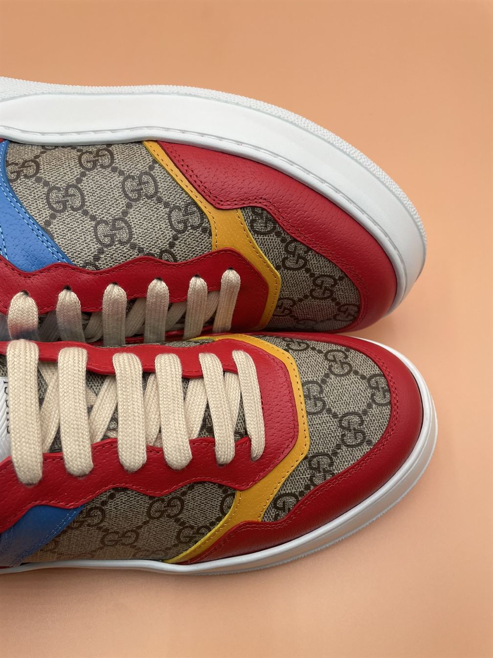 GUCCI MENâ€™S GG SNEAKER – GCC051