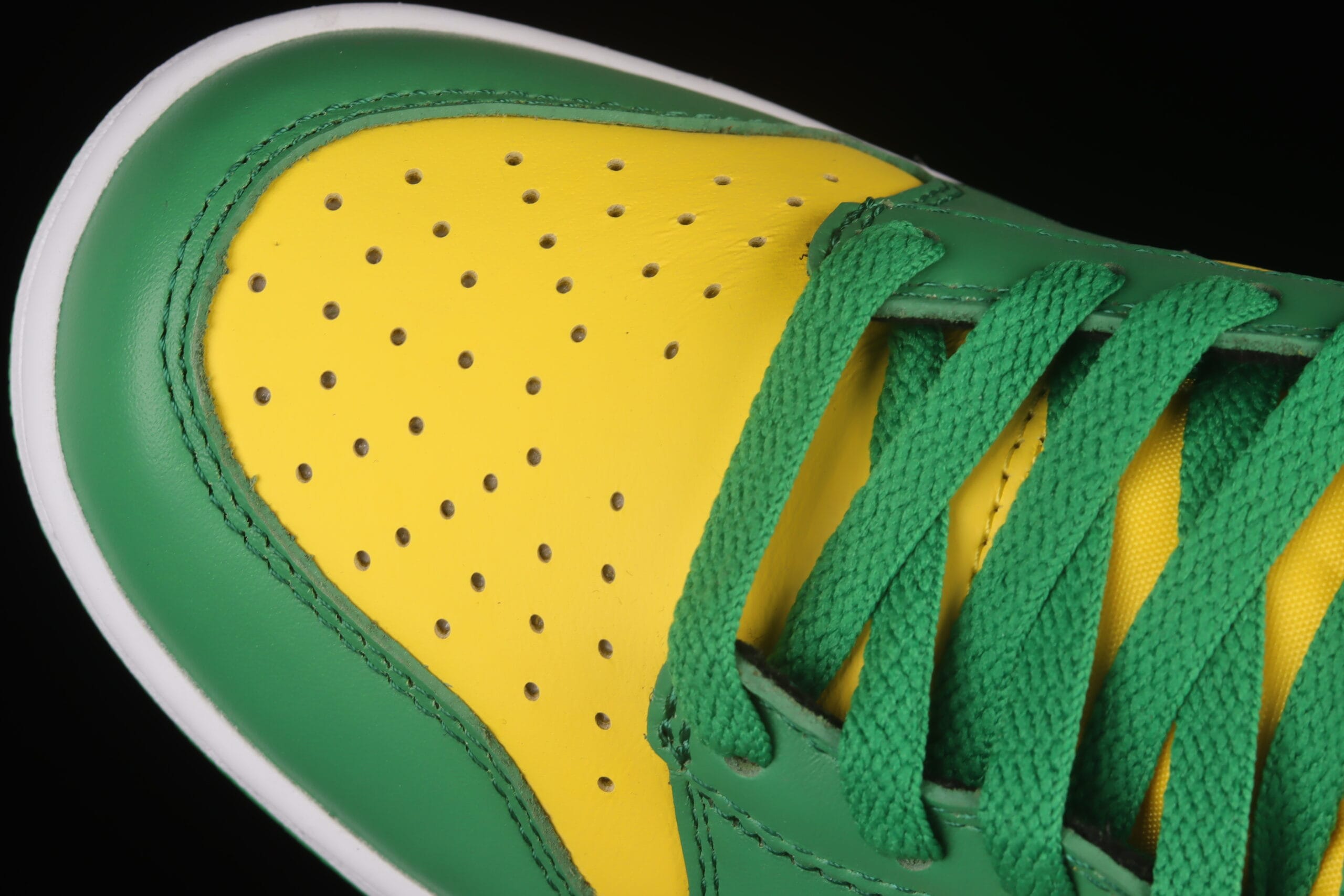 Nike SB Dunk High, Supreme By Any Means Brazil