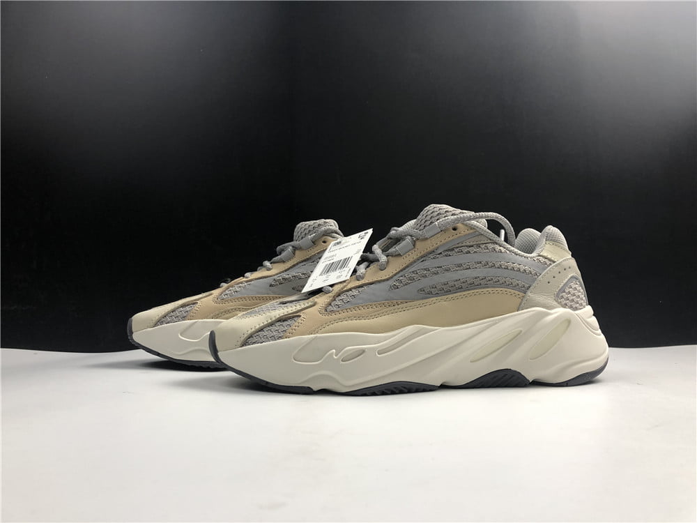 adidas Yeezy Boost 700 V2 Cream