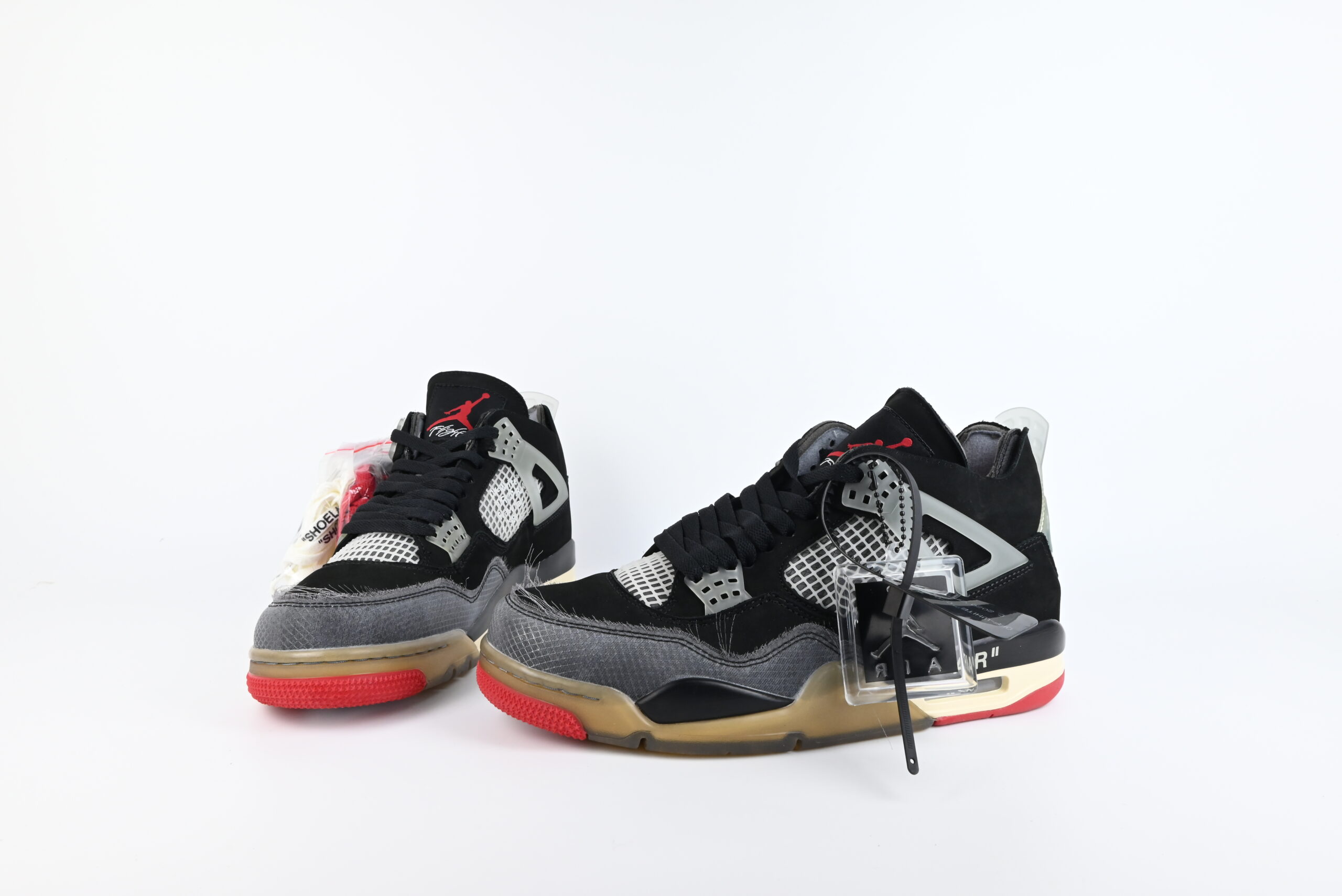 Off-White x Air Jordan 4 Bred