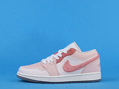 Jordan 1 Low SE Mighty Swooshers Pink