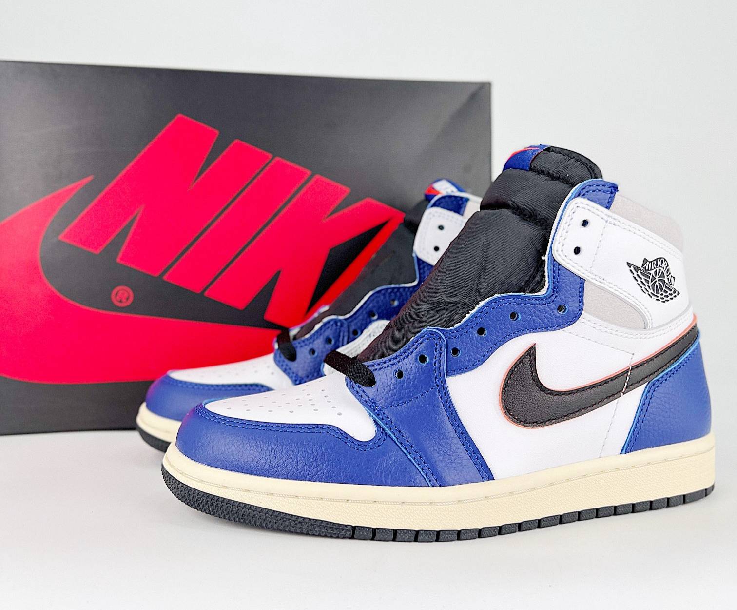 Air Jordan 1 High OG Rare Air “Deep Royal Blue”