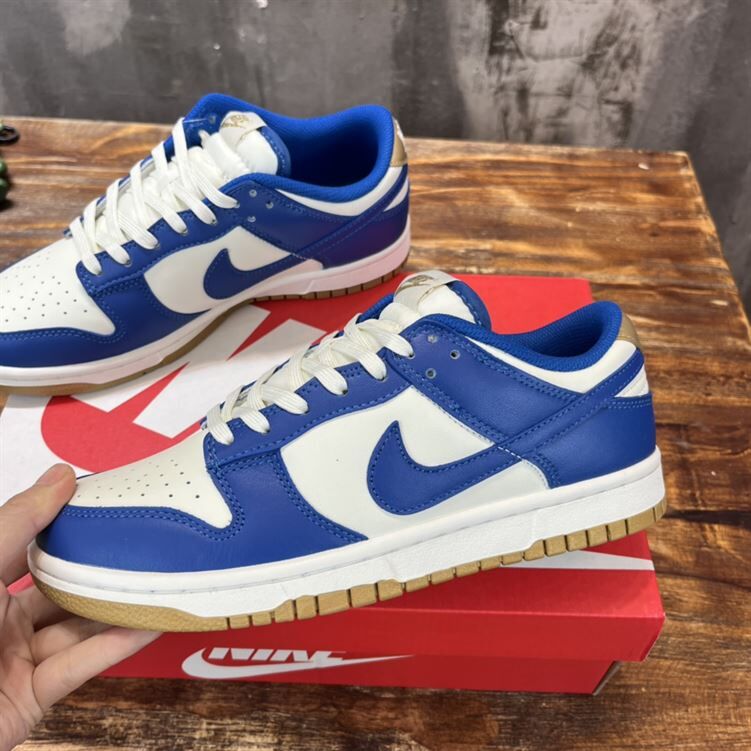 NIKE DUNK LOW KANSAS CITY RAYALS – NSN024