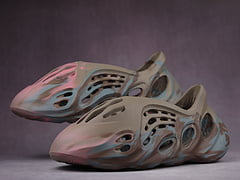 Adidas Yeezy Foam RNNR MX Sand Grey