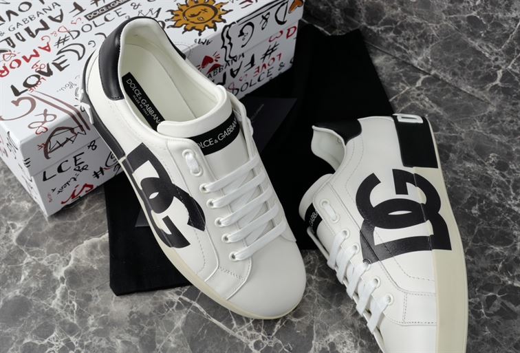 DOLCE & GABBANA PORTOFINO DG SNEAKERS IN WHITE – DG026