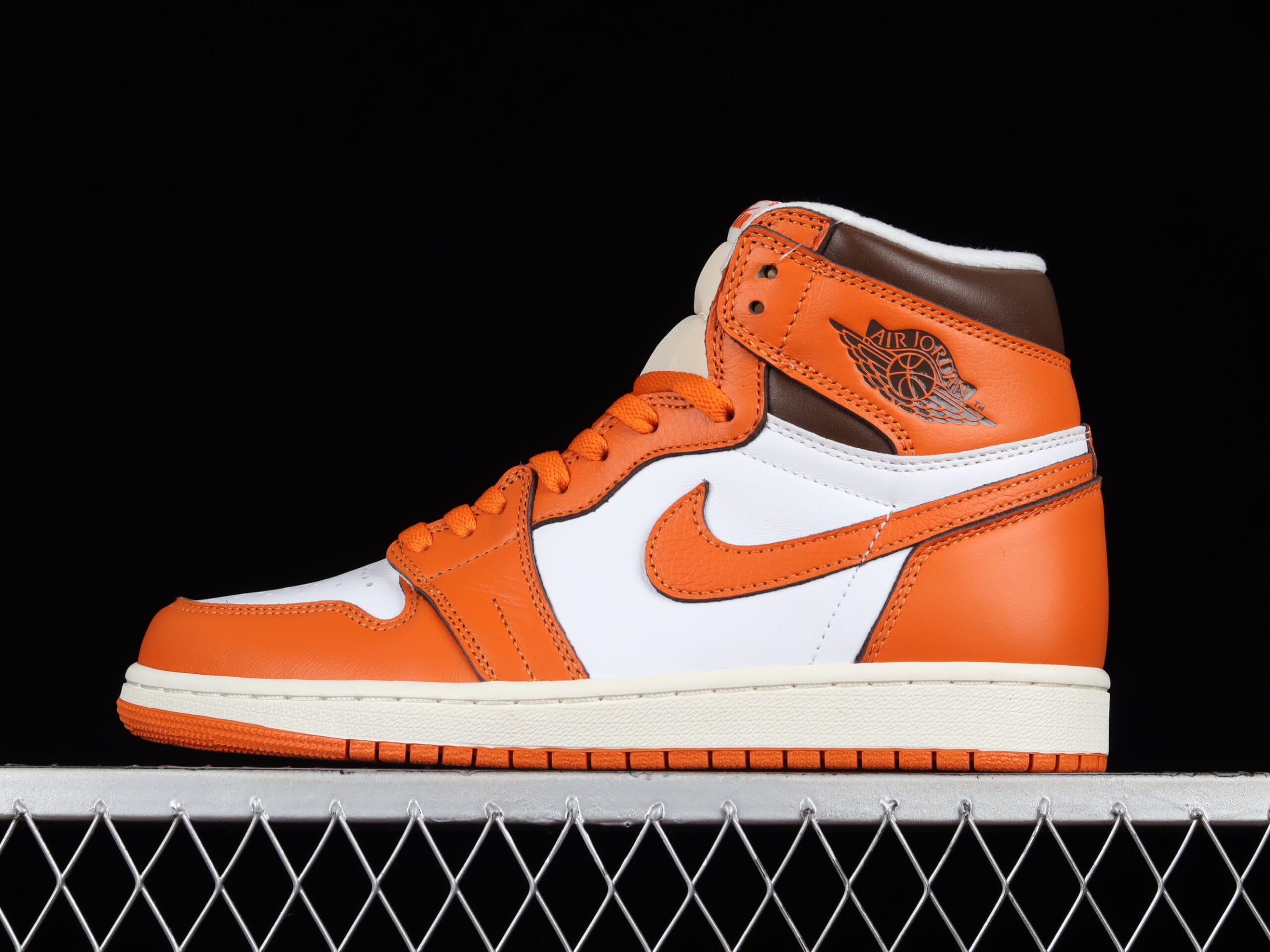 Air Jordan 1 High “Starfish”, White/Orange Red
