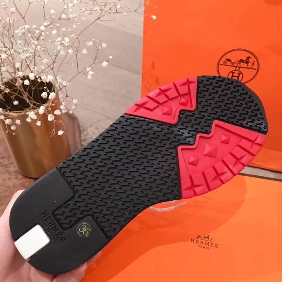 Hermes Men’s Addict Sneakers In White Knit – HM037