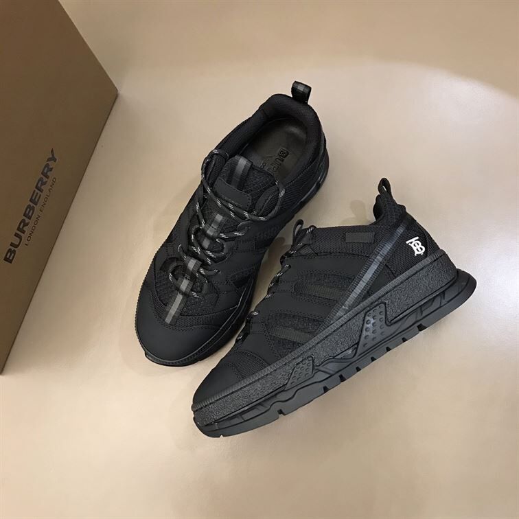 BURBERRY UNION SNEAKERS – BBR016