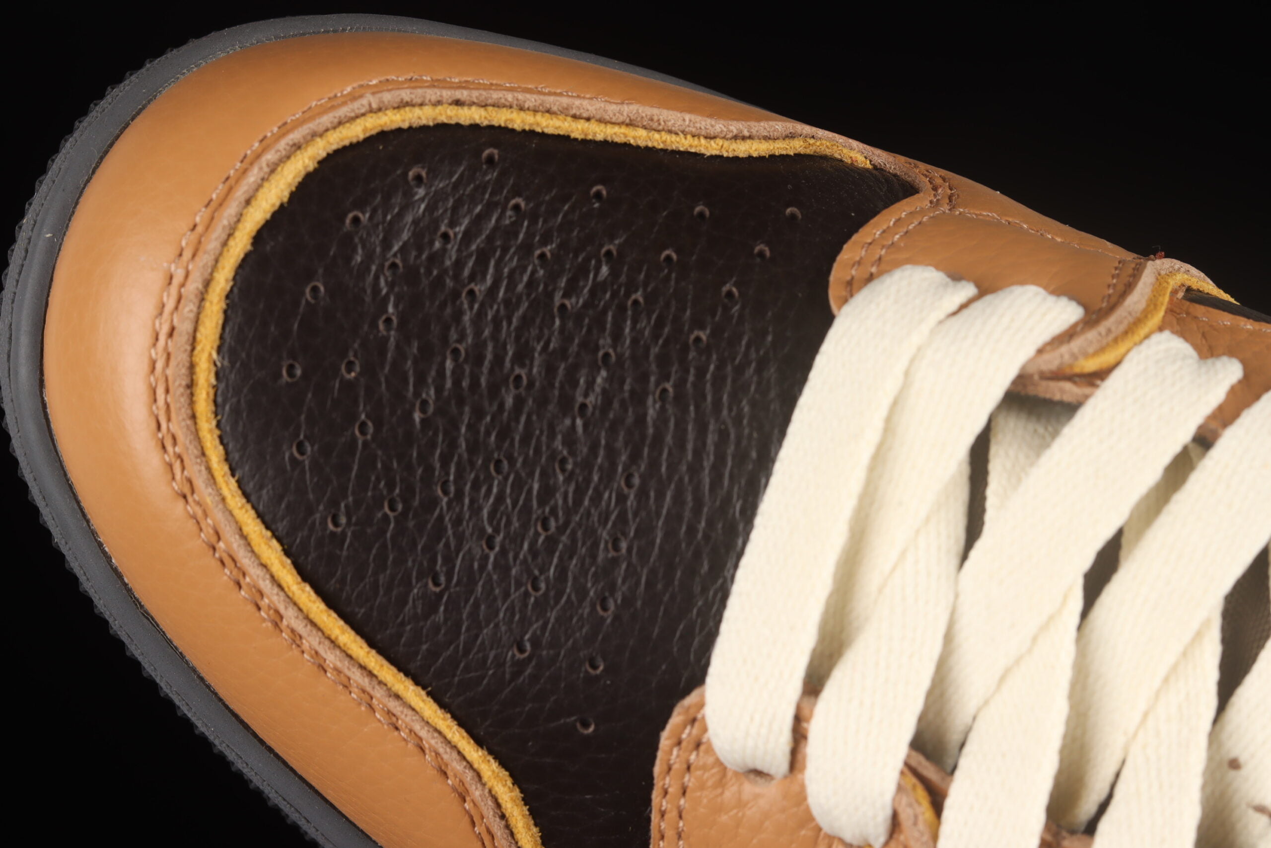 A Bathing Ape Bape STA “Tokyo” Black Brown