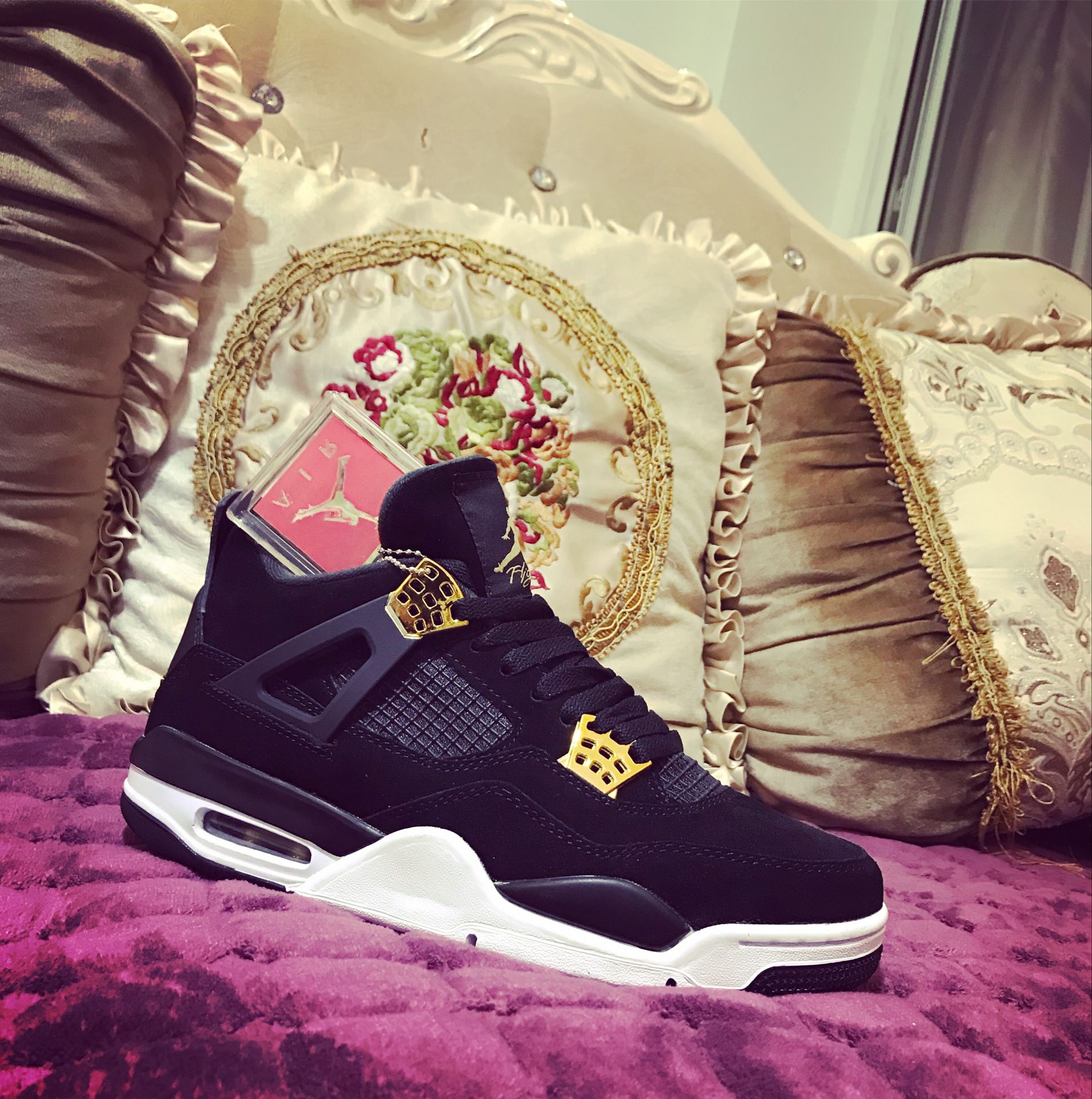 Air Jordan 4 Retro ‘Royalty’