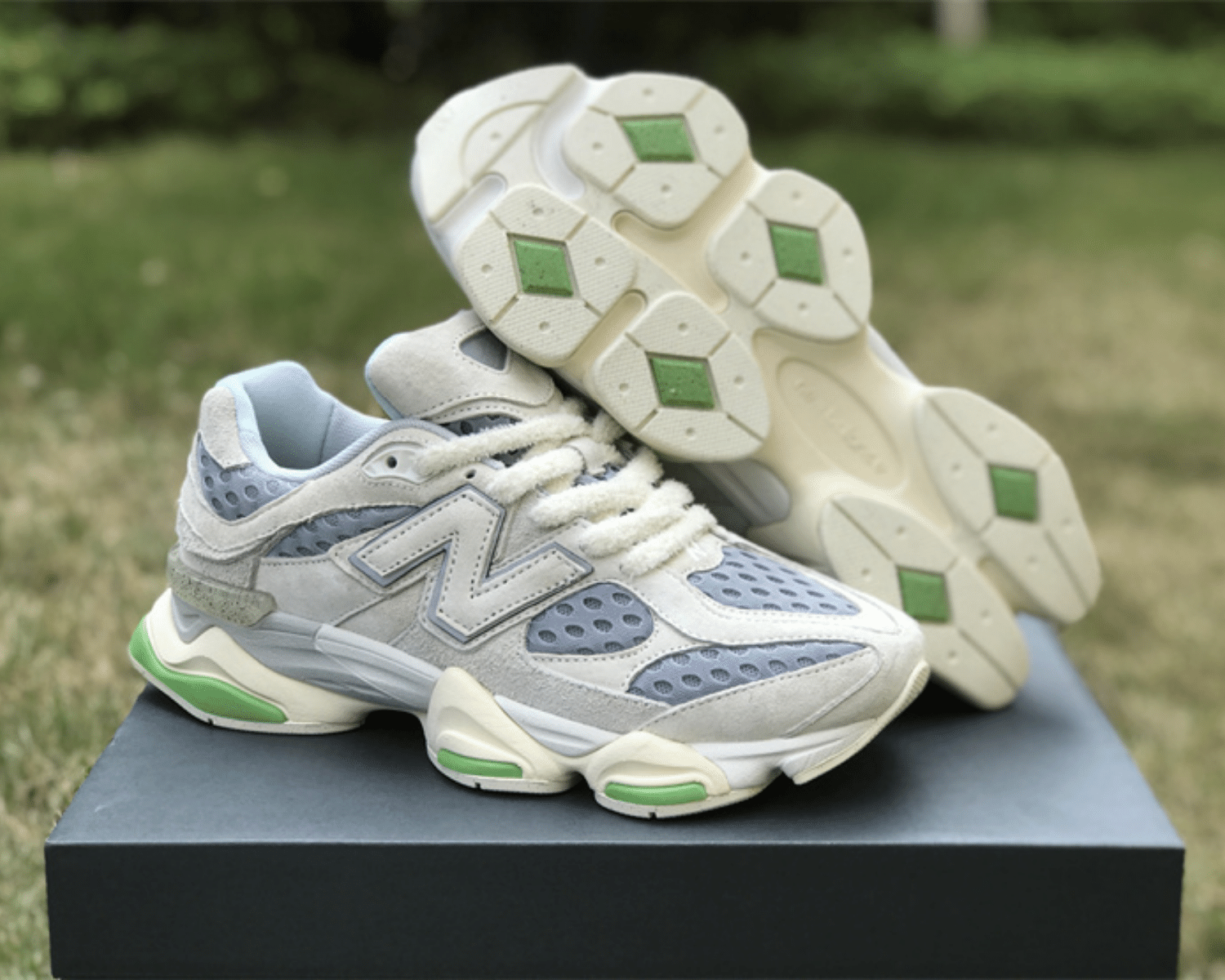 New Balance 9060 Bricks & Wood