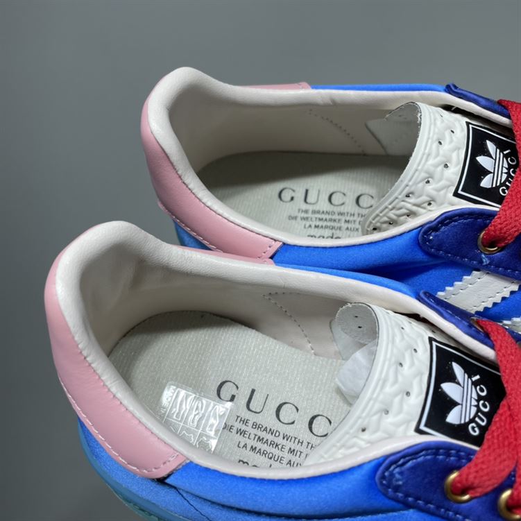 GUCCI X ADIDAS GAZELLE LOW-TOP SNEAKERS IN LIGHT BLUE – GCC029