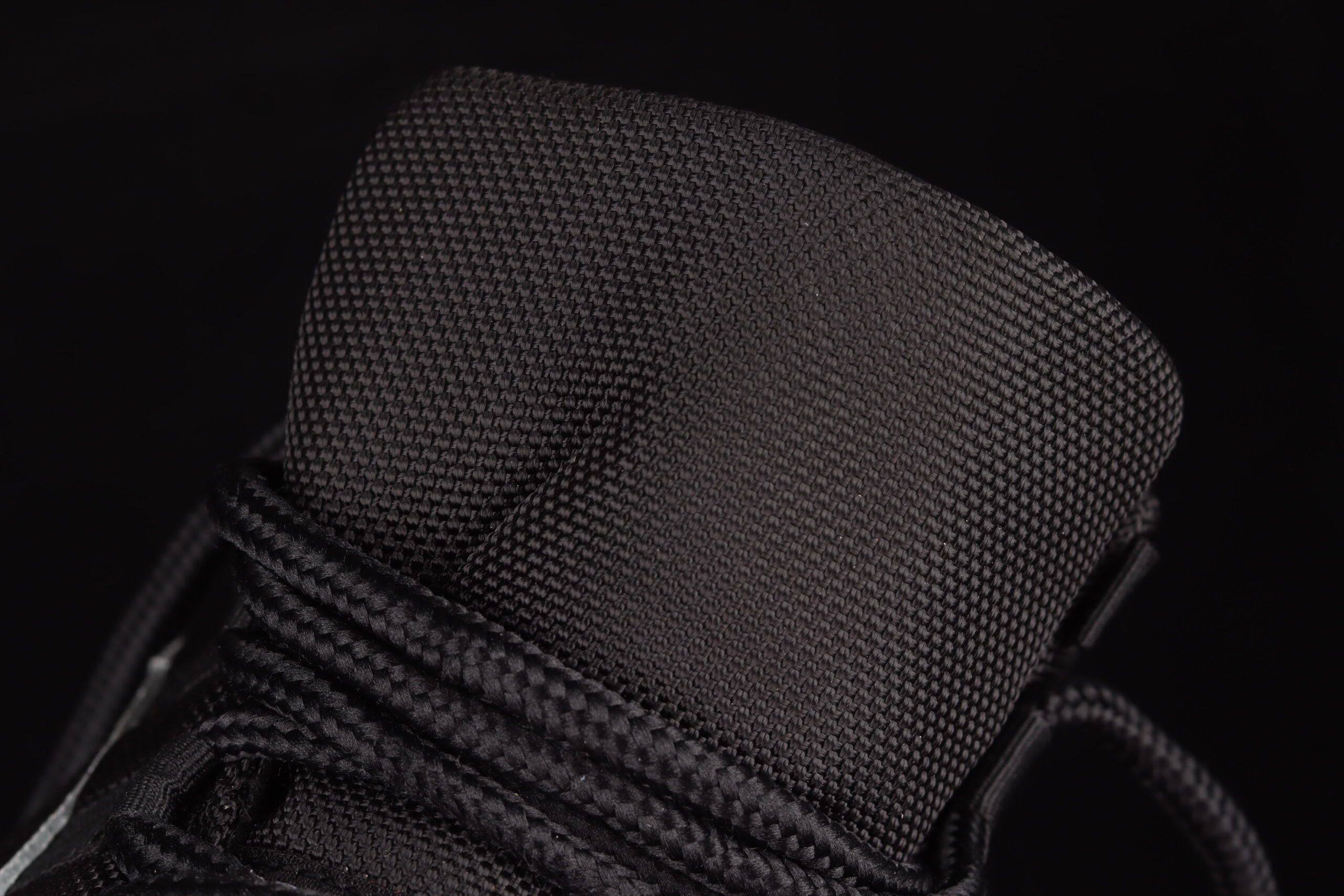 Jordan 11 Retro Playoffs Bred Extended Size