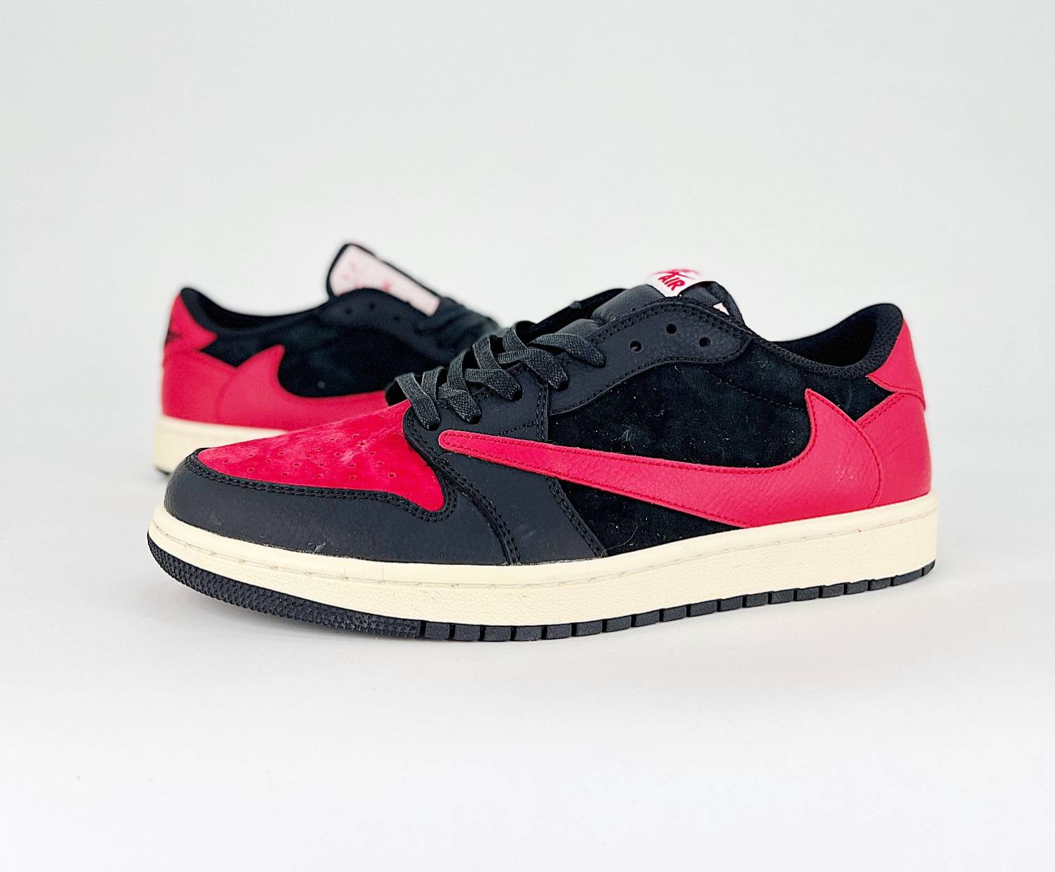 Travis Scott x Air Jordan 1 Retro Low Custom