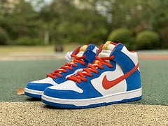 Nike SB Dunk High Doraemon