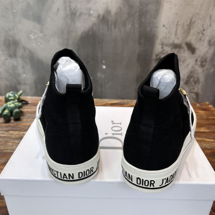 DIOR WALK’N’DIOR SNEAKER – DO118