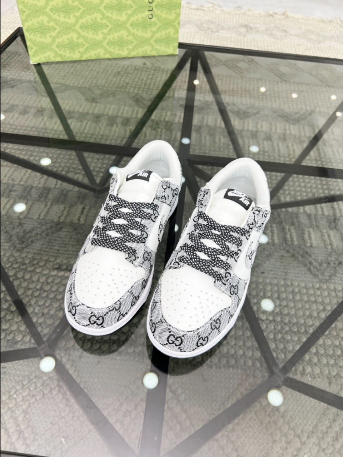 Gucci White Black Sneaker – GCC159