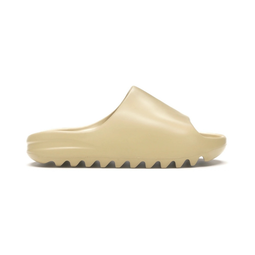 Yeezy Slide Desert Sand