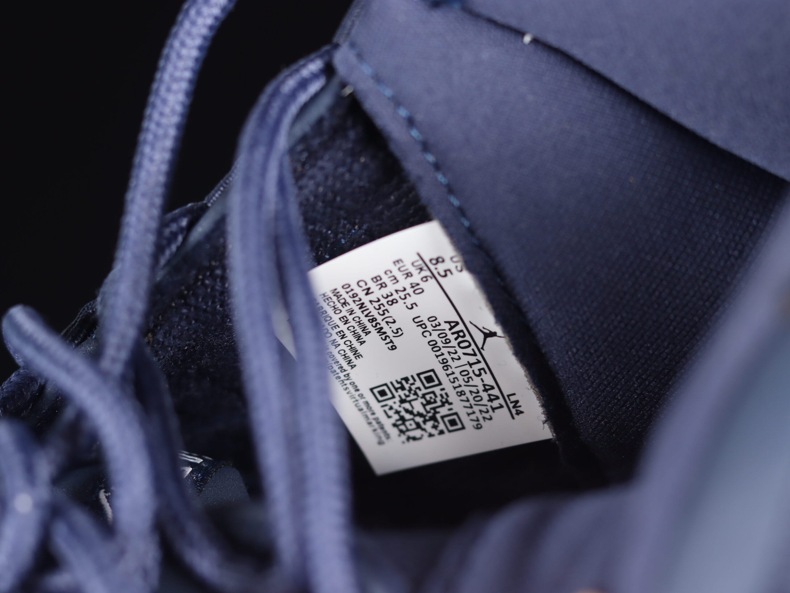 Women’s Air Jordan 11 Midnight Navy