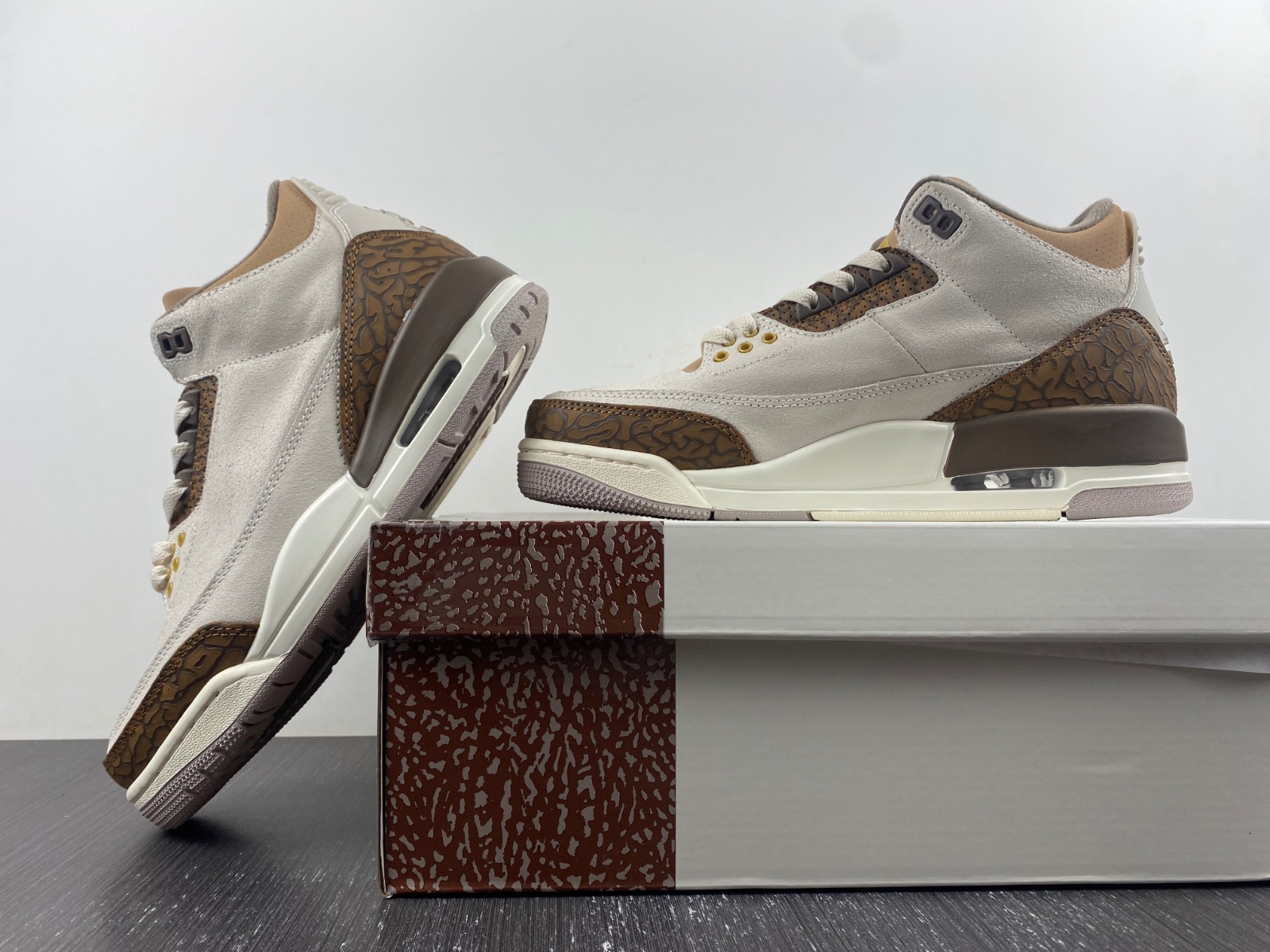Air Jordan 3 Retro Palomino