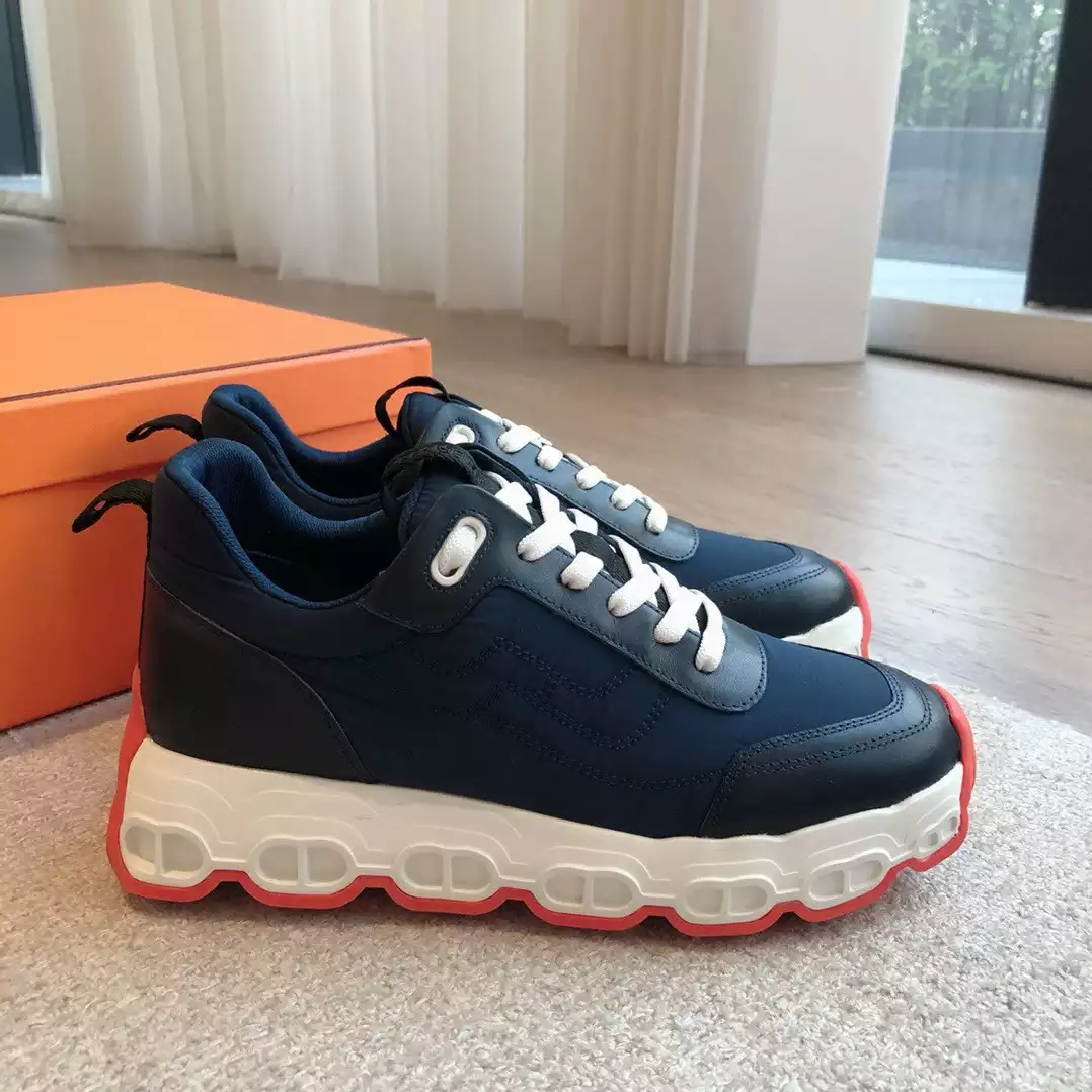 Hermes Men’s Impulse Sneakers in Navy Fabric and Leather – HM010