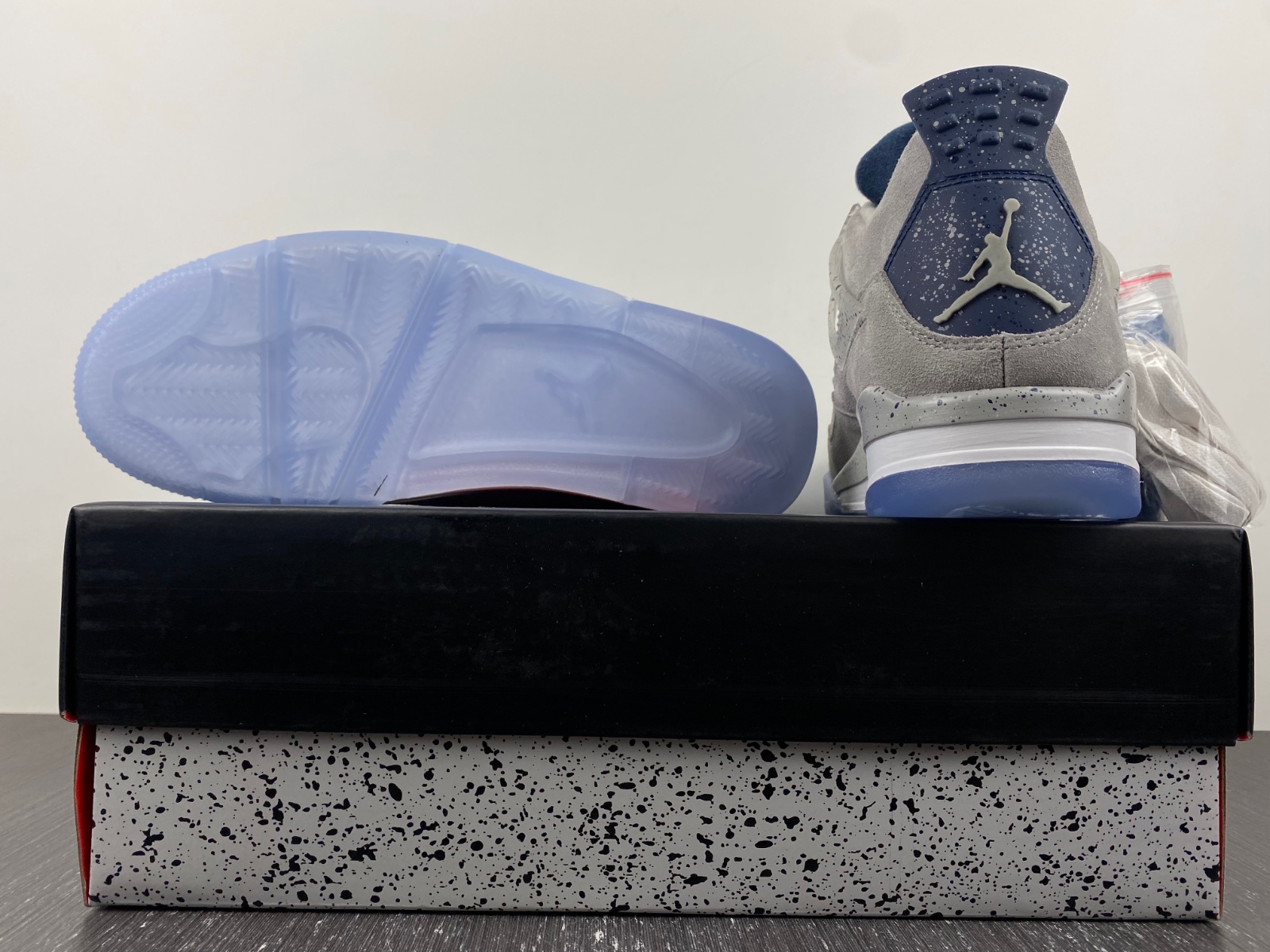 Air Jordan 4 Georgetown PE