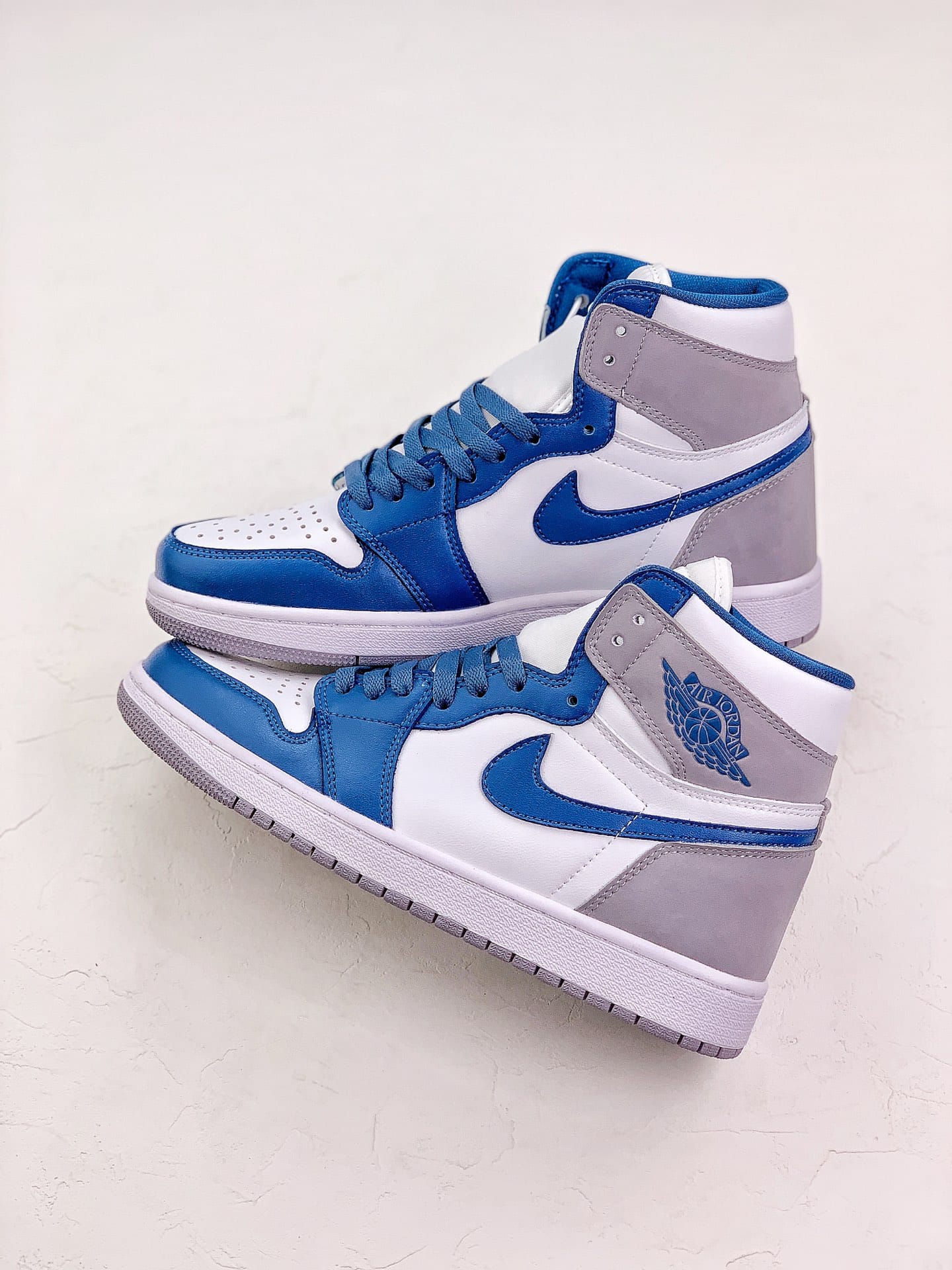 Jordan 1 True Blue High