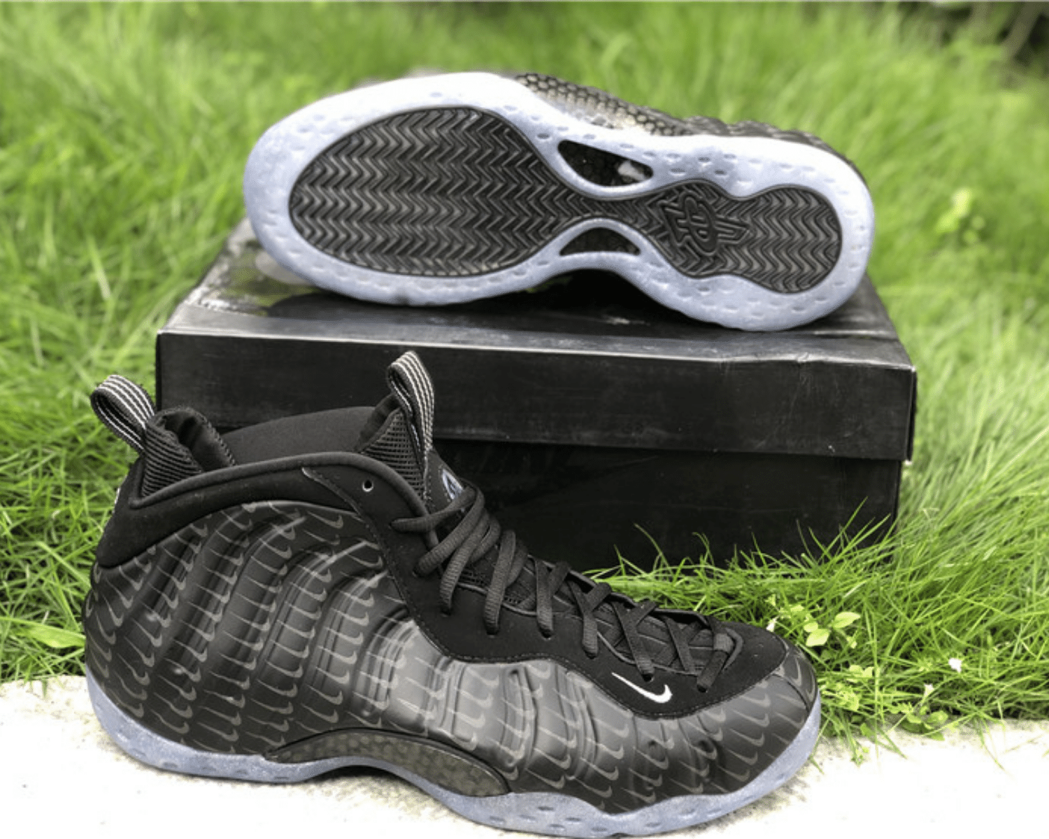 Nike Air Foamposite All-Over Swoosh Black