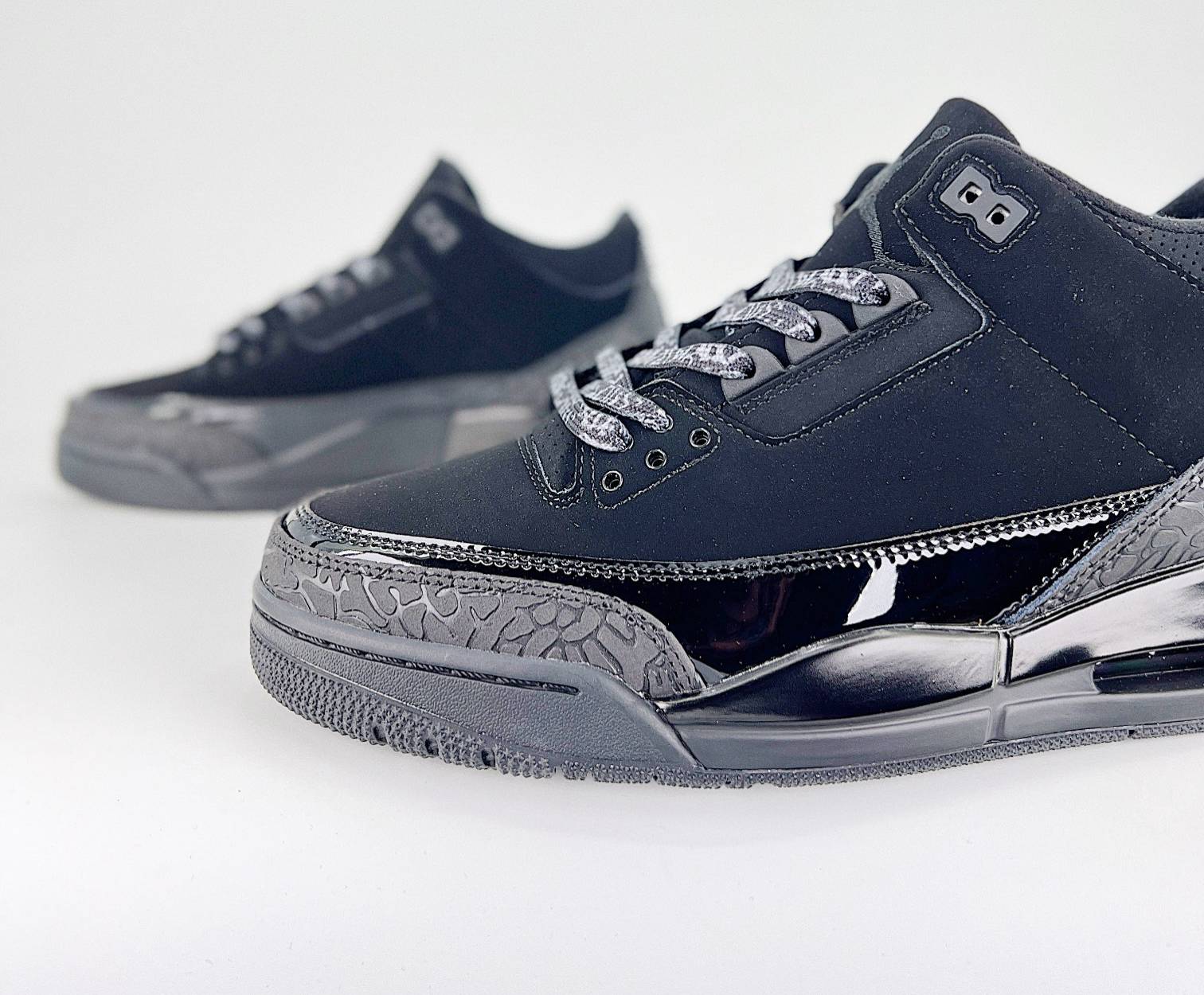 Air Jordan 3 Black Cat