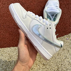 Nike SB Dunk Low Diamond Supply Co White Diamond