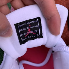 Air Jordan 11 Retro Low Pink Snakeskin