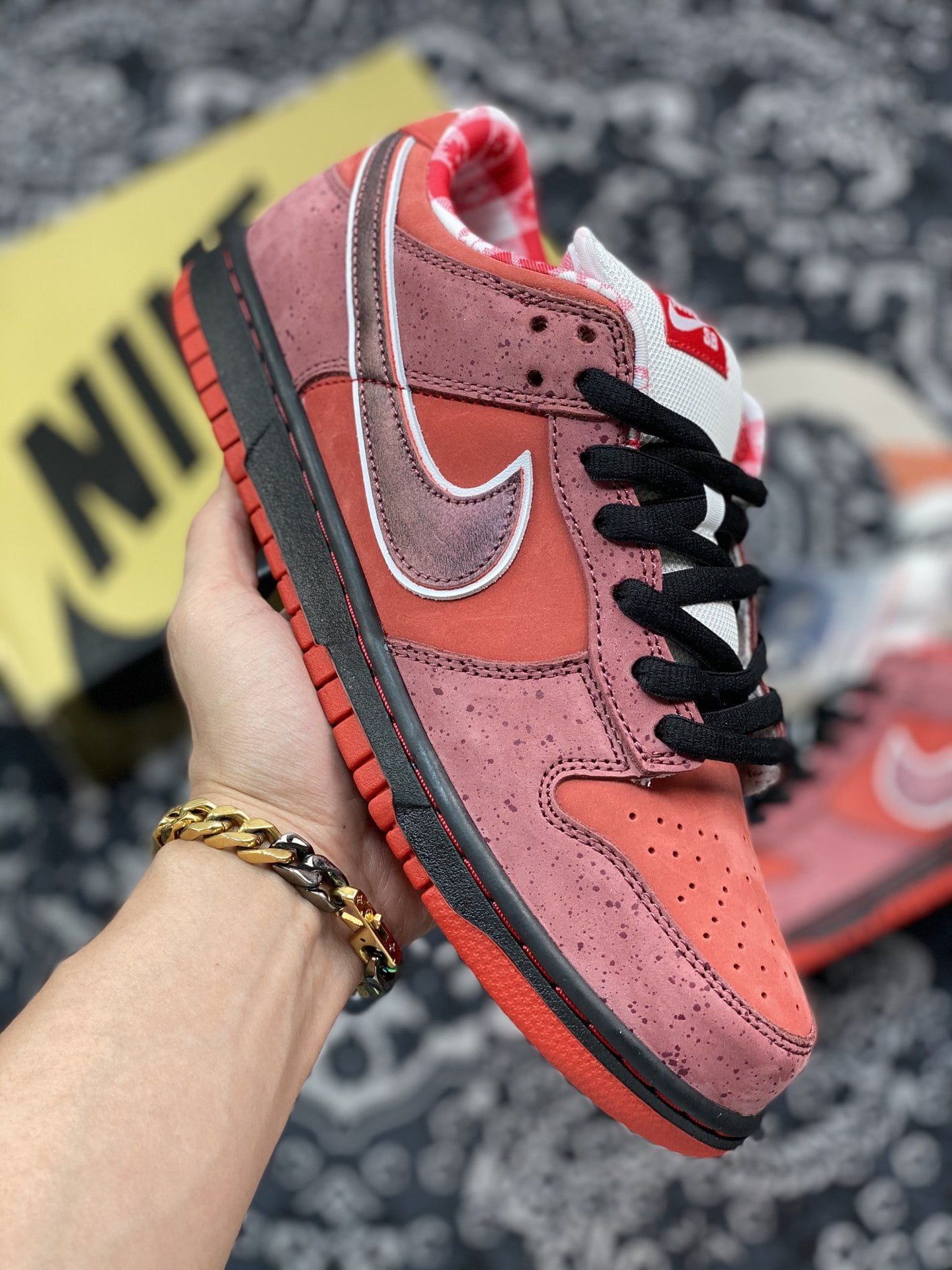 Nike Dunk SB Low Red Lobster